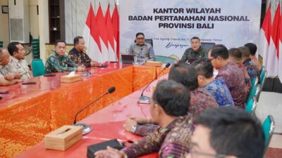 Wamen Ossy Tekankan Pentingnya Peningkatan Kualitas Pelayanan dan Data Pertanahan