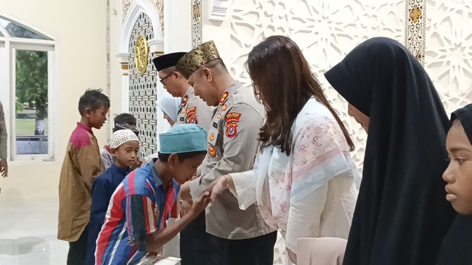 Ramadhan, Polres Buton Gelar Buka Puasa Bersama Okp/Bem Dan Anak Yatim Piatu