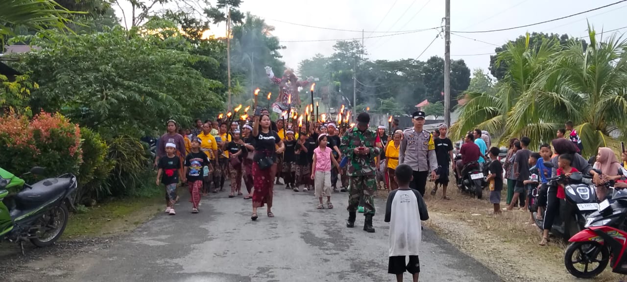 Rayakan Nyepi, Umat Hindu Di Lasalimu Selatan Arak Ogoh-ogoh Rayakan Nyepi, Umat Hindu Di Lasalimu Selatan Arak Ogoh-ogoh