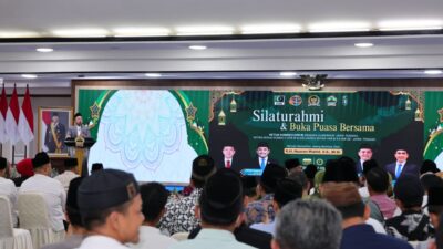 Mentri Nusron Buka Puasa Bersama Ketua Komisi II DPR RI di Semarang