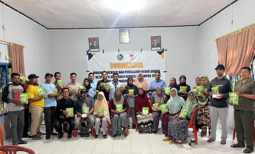 Mitra SPPG Awainulu Beri Bantuan Bibit kepada para Petani