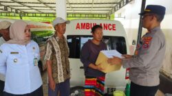 Polsek Batauga Bersama Forkopimcam Kunjungi Korban Penikaman Warga Kelurahan Laompo