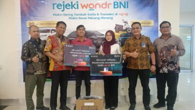 Rejeki wondr BNI Tahap II: Nasabah Wilayah 07 Makassar Cabang Baubau Raih Hadiah