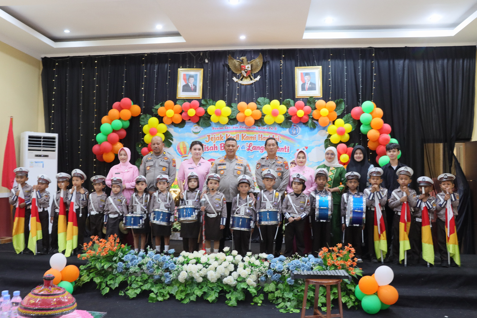 Kapolres Hadiri Penamatan dan Pelepasan Peserta Didik TK Kemala Bhayangkari 31 Buton