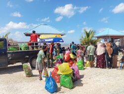 PAAP Ngapa Toowa dan RARE Indonesia Gelar Aksi Bersih Pantai