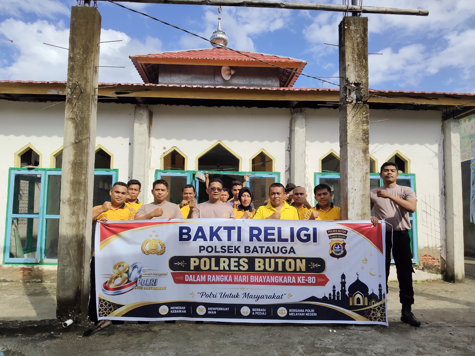 Sambut Hari Bhayangkara Ke-80, Polres Buton Gelar Bakti Sosial Dan Bakti Religi Sambut Hari Bhayangkara Ke-80, Polres Buton Gelar Bakti Sosial Dan Bakti Religi