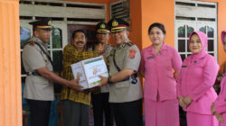Kapolres Buton  Berikan Tali Asih kepada Warakawuri Jelang Hari Bhayangkara ke-80