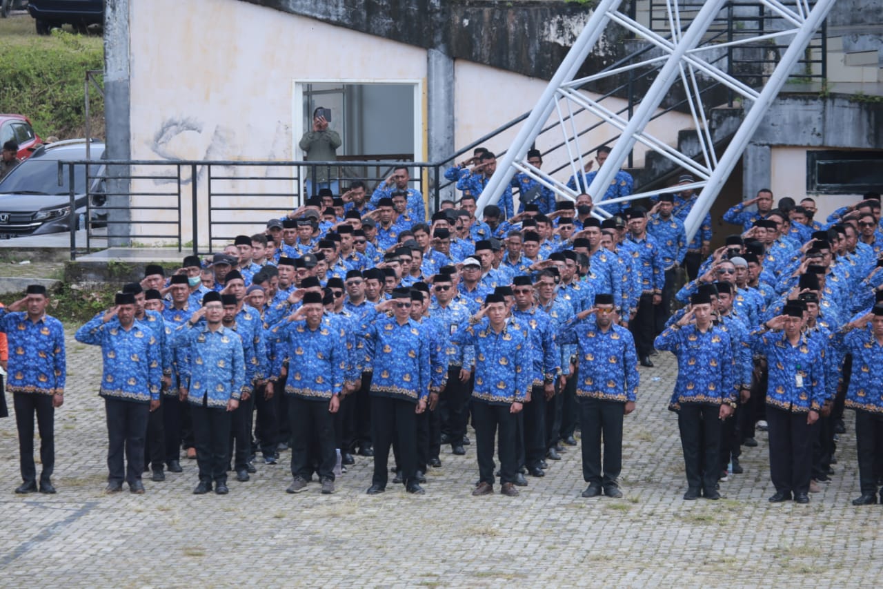 Bupati Buton Pimpin Upacara HUT Kabupaten Buton ke - 67