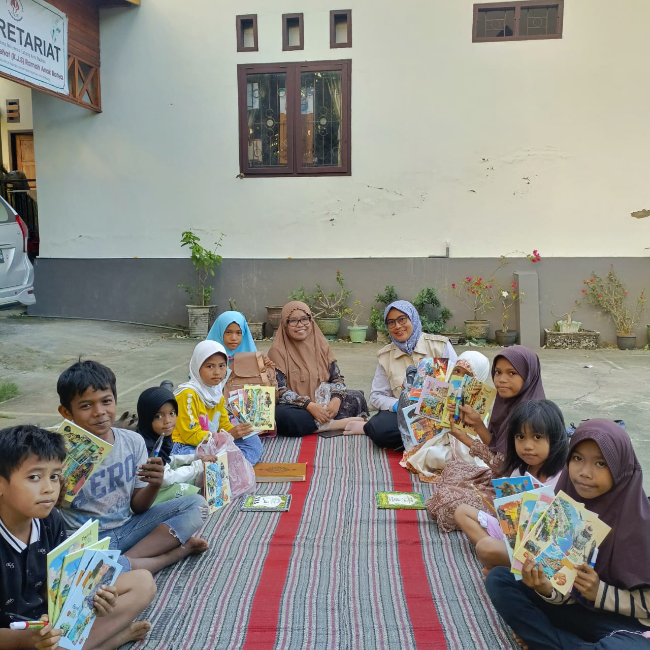 Wujud Kepedulian kepada Anak, Lazismu Baubau Gagas Program School Kit