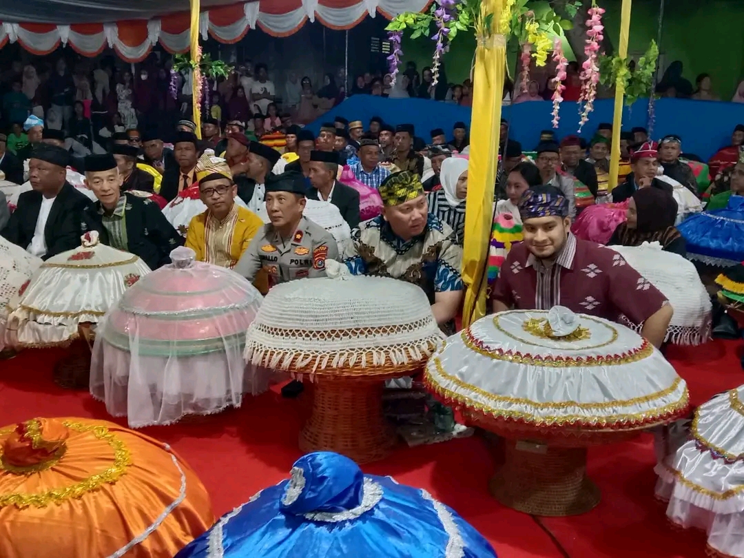 Bupati bersama Forkopimda Buton Hadiri Pesta Adat di Kelurahan Kombeli