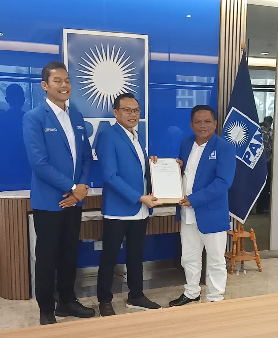 La Ode Rafiun Resmi Diserahi Tugas jadi Ketua DPD PAN Buton Periode 2029-2031
