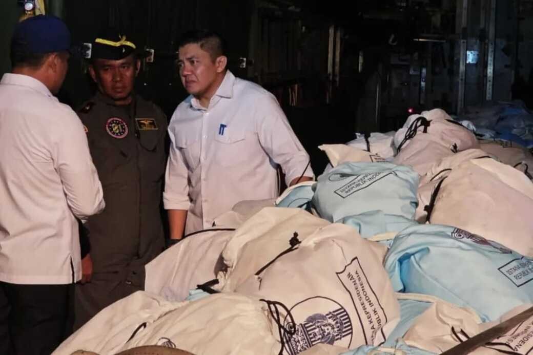 Letkol Teddy Indra Wijaya Dukung Pengiriman Bantuan Logistik Ke NTT