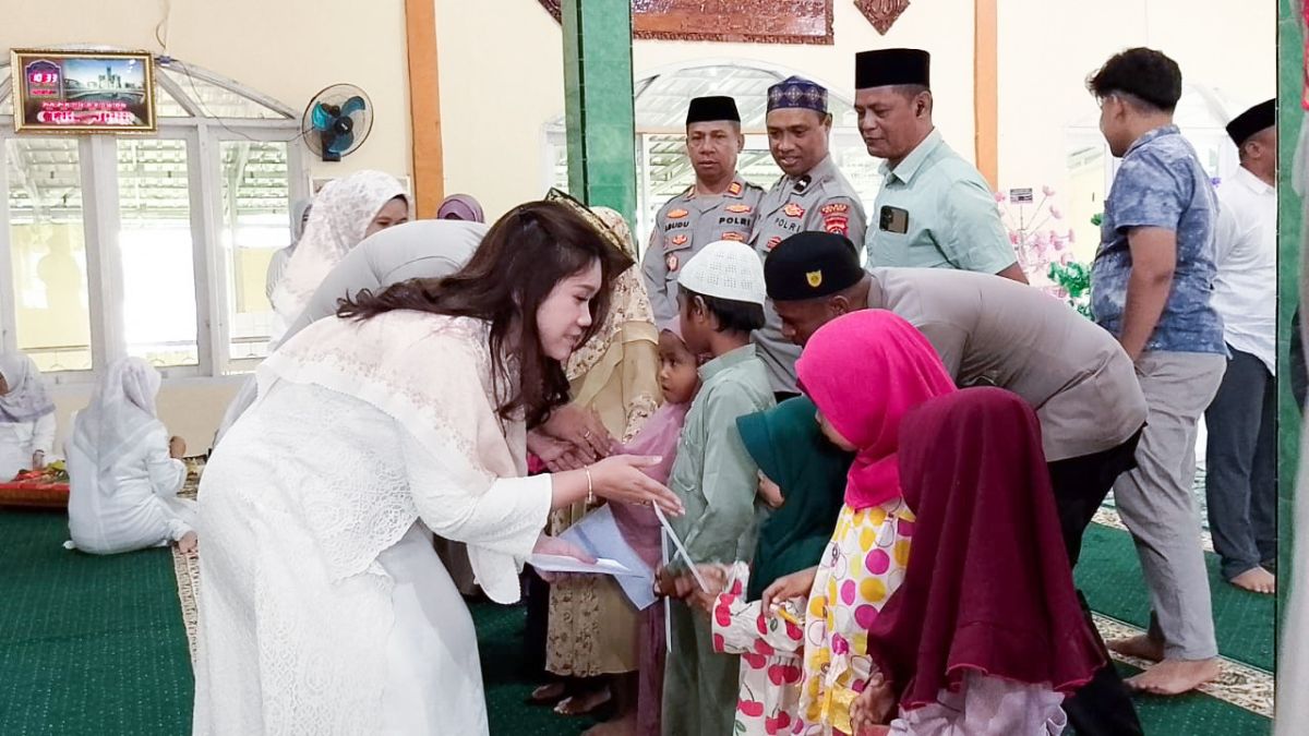 Maulid Nabi Muhammad SAW, Kapolres Buton Santuni Anak Yatim Piatu