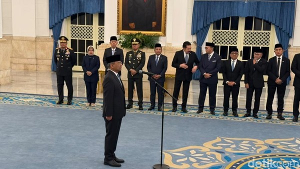 Prabowo Resmi Lantik Suahasil Nazara jadi Menkeu Gantikan Purbaya Yudhi Sadewa