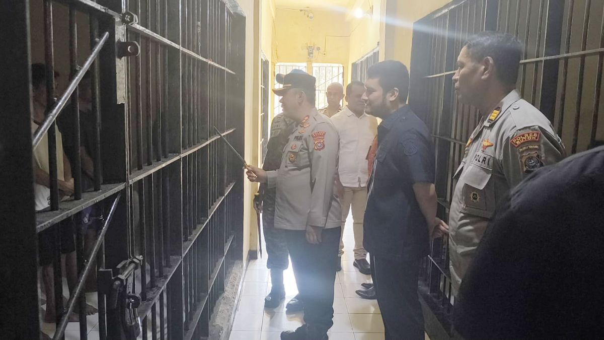 Kapolres Buton Bersama Forkopimda Cek Kondisi Tahanan di Polres Buton